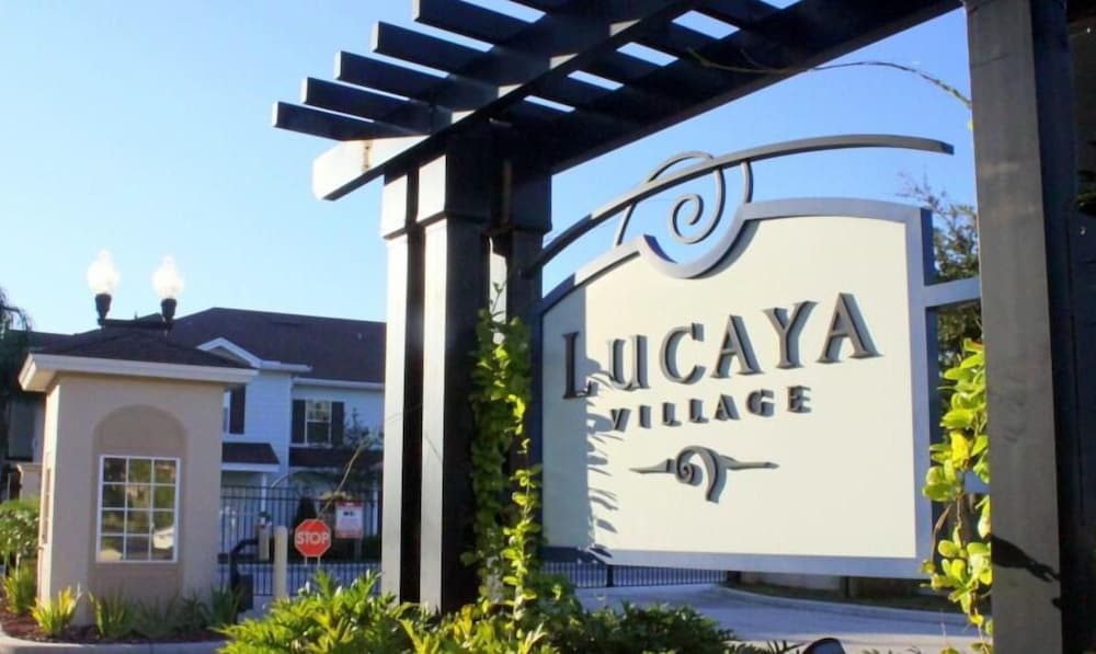 Lucaya 4 Bedrooms 3 Baths Family Friendly Townhome — 4-Star Luxury Hotel in Kissimmee, United States