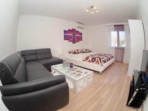 Apartment Sandra