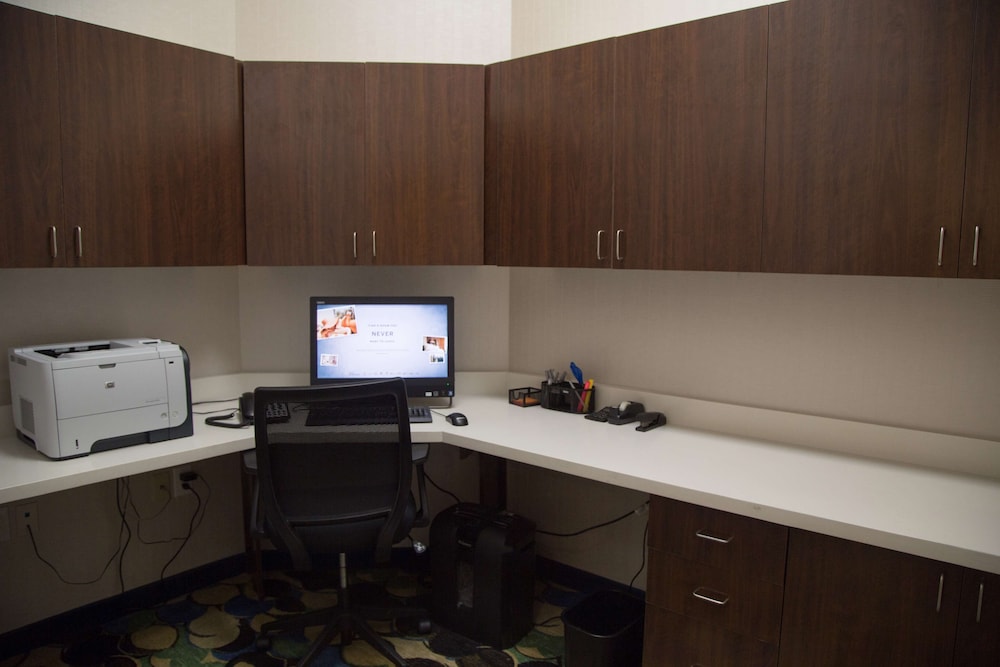 Hampton Inn & Suites McKinney - photo 47