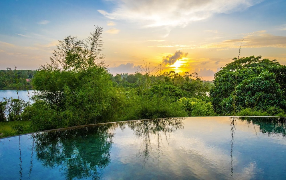 Mastiff Grand Bolgoda in Panadura, Sri Lanka