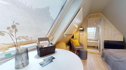 Benataehouse - carbon neutral hotel in Benatae