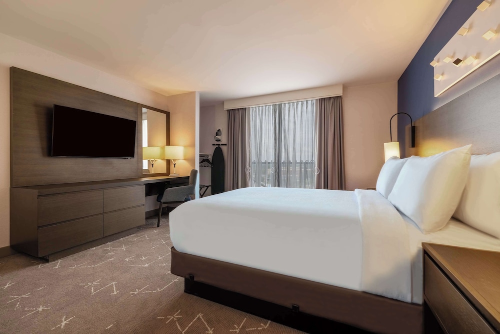 Embassy Suites by Hilton Tulsa I 44 - photo 23