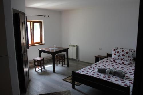 Hanul Lui Matei 1 — hotel in Moinesti