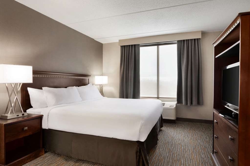 Wingate by Wyndham Bridgeport Clarksburg - photo 20