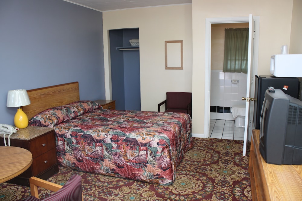 Kenwood Motel - photo 7