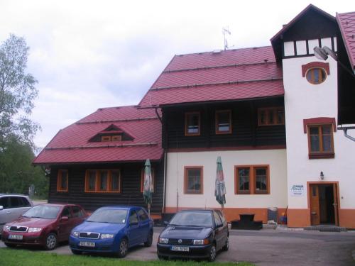 Penzion Pstruh — hotel in Chlum U Trebone