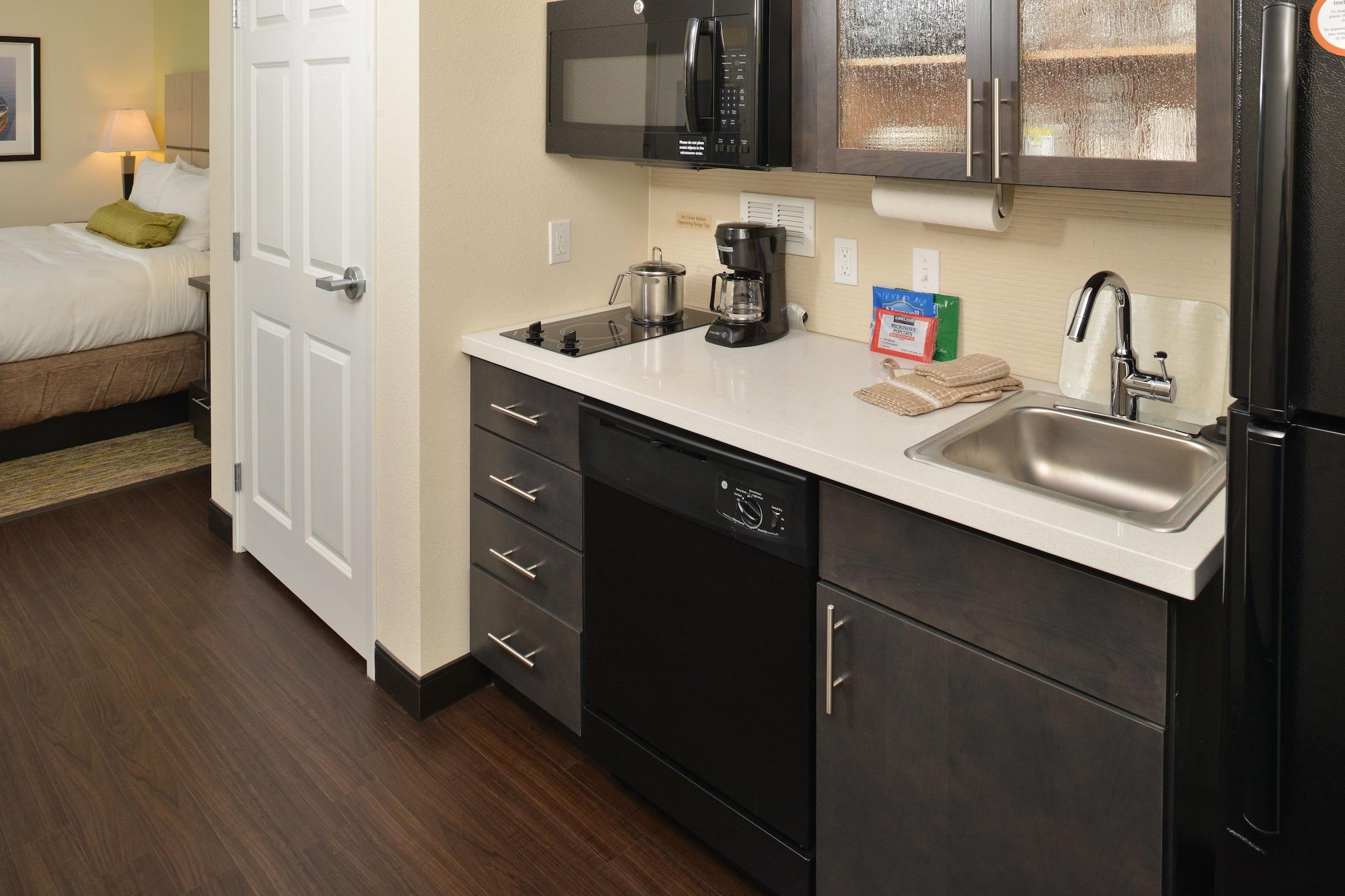 Candlewood Suites Eugene Springfield by IHG - photo 25