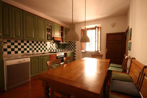 Alexandra appartamento in borgo — 4-Star Luxury Hotel in Castagneto Carducci, Italy