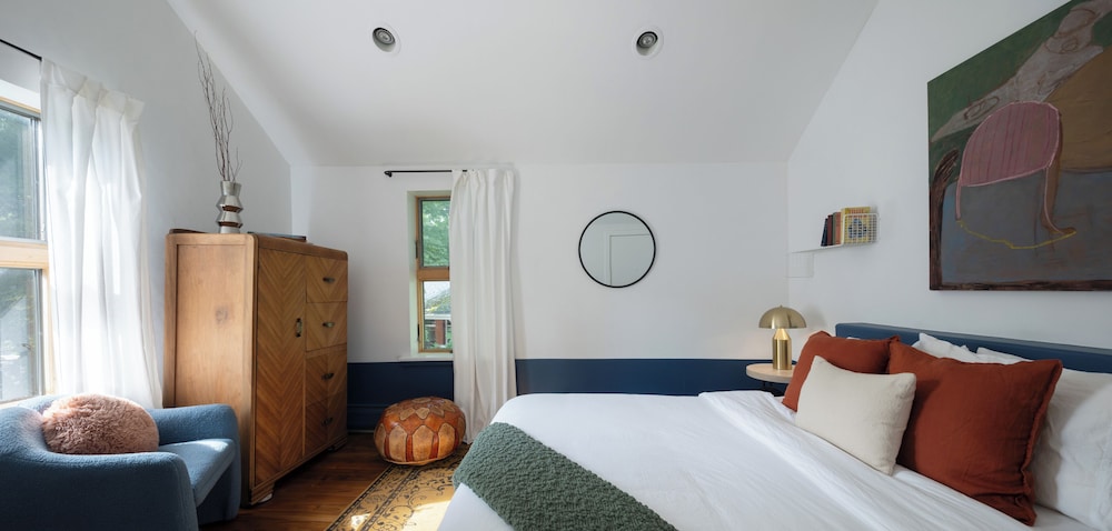 The Trail in Adams Berkshires Art Hotel - photo 8