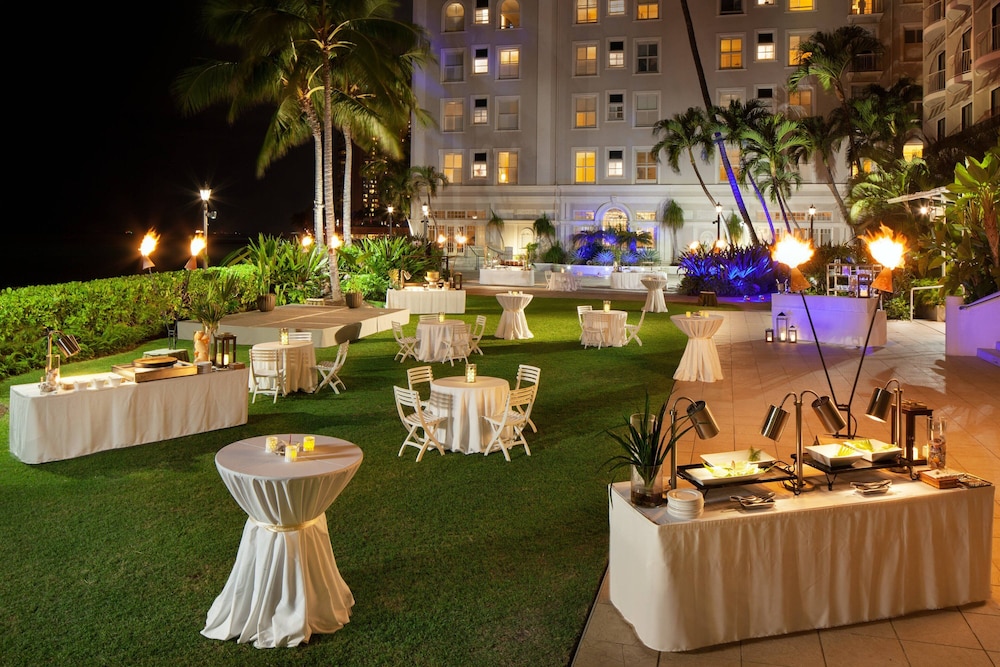 Moana Surfrider A Westin Resort & Spa Waikiki Beach - photo 9