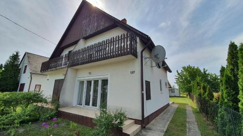 Holiday home in Balatonlelle 38068 — 4-Star Luxury Hotel in Balatonlelle, Hungary