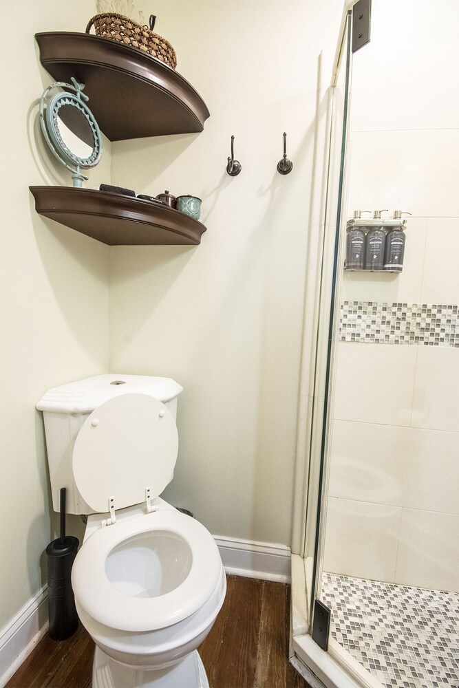 Suites on Coming - photo 20