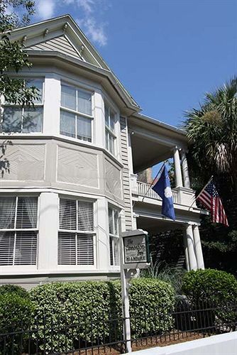 Cannonboro Inn Bed & Breakfast — 4-Star Luxury Hotel in Charleston, United States