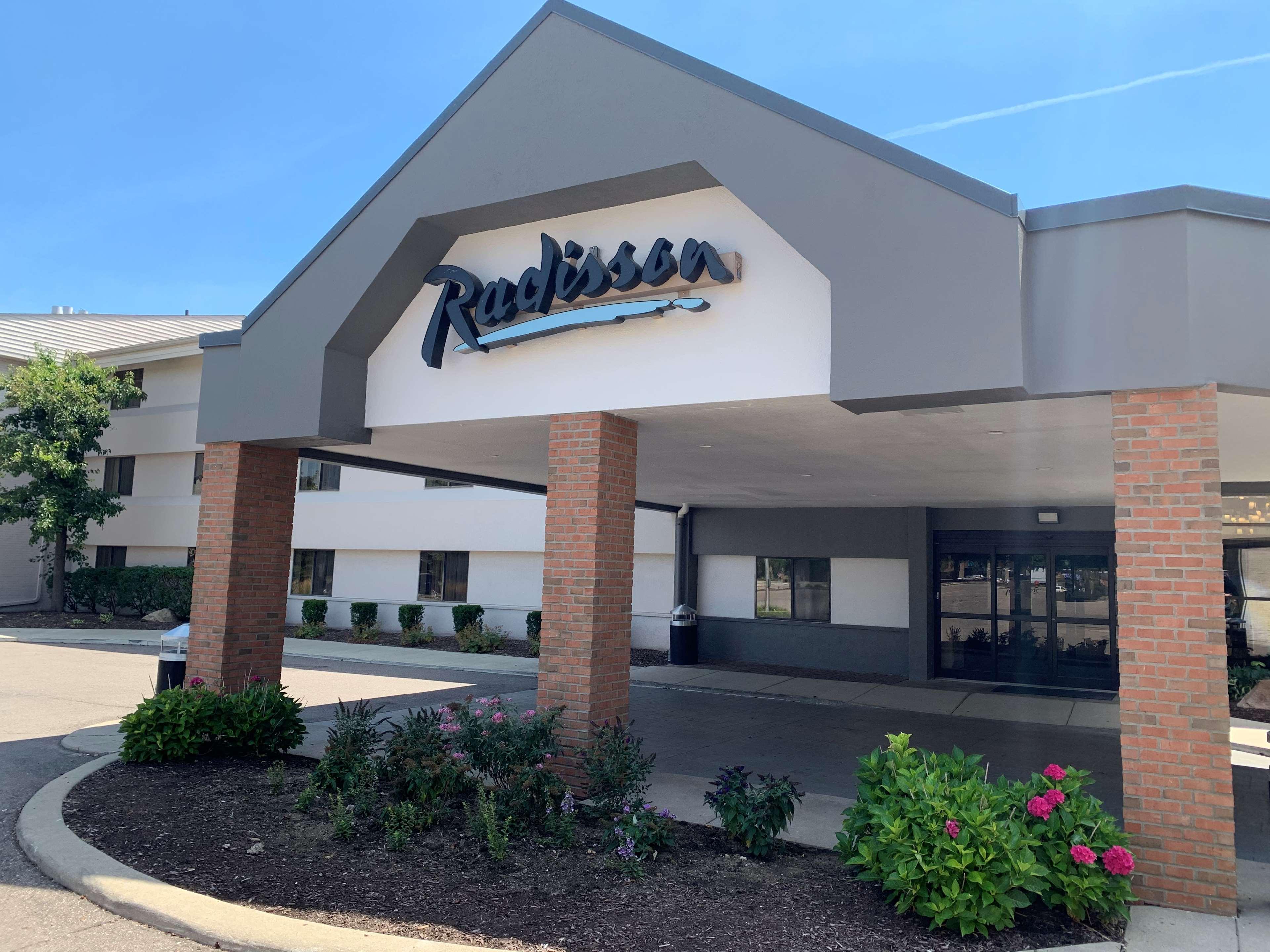 Radisson Hotel Detroit Farmington Hills - photo 4