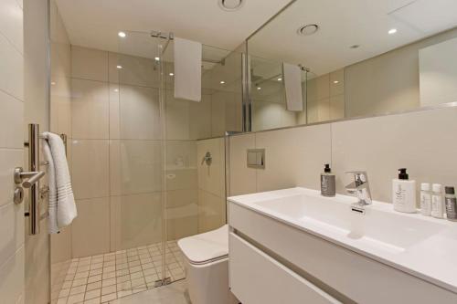 Apartment with Backup Power Big Balcony and Rooftop Pool
