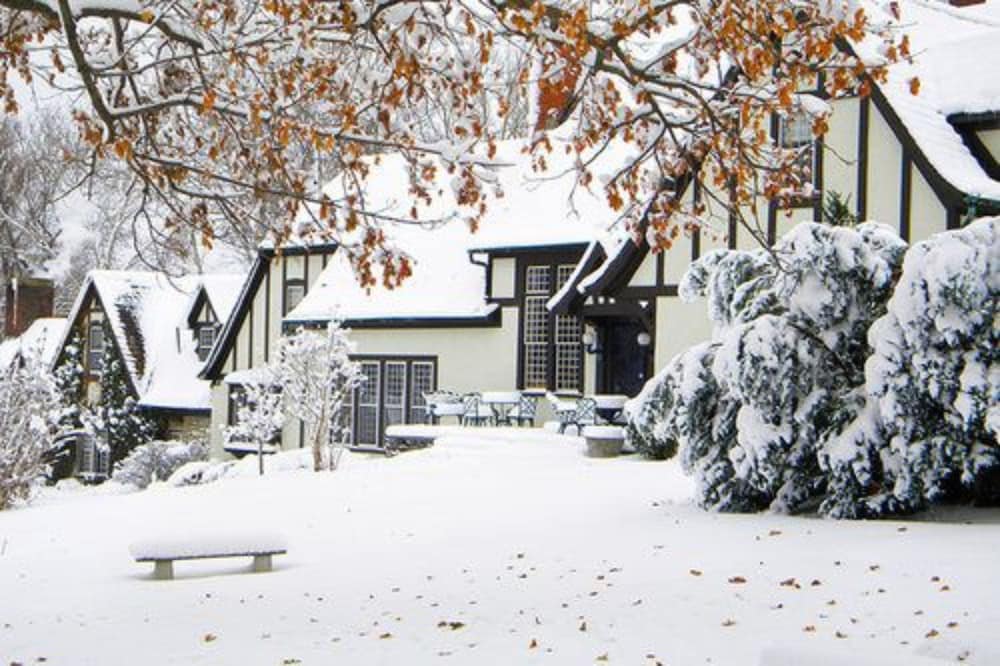 Hillbrook Inn - photo 91