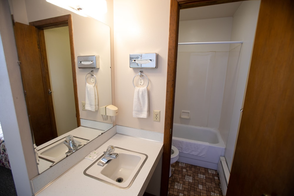 Economy Hotel Okmulgee - photo 4