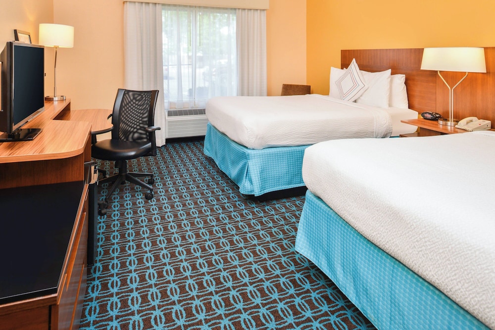 Fairfield Inn & Suites By Marriott Beaumont - photo 17