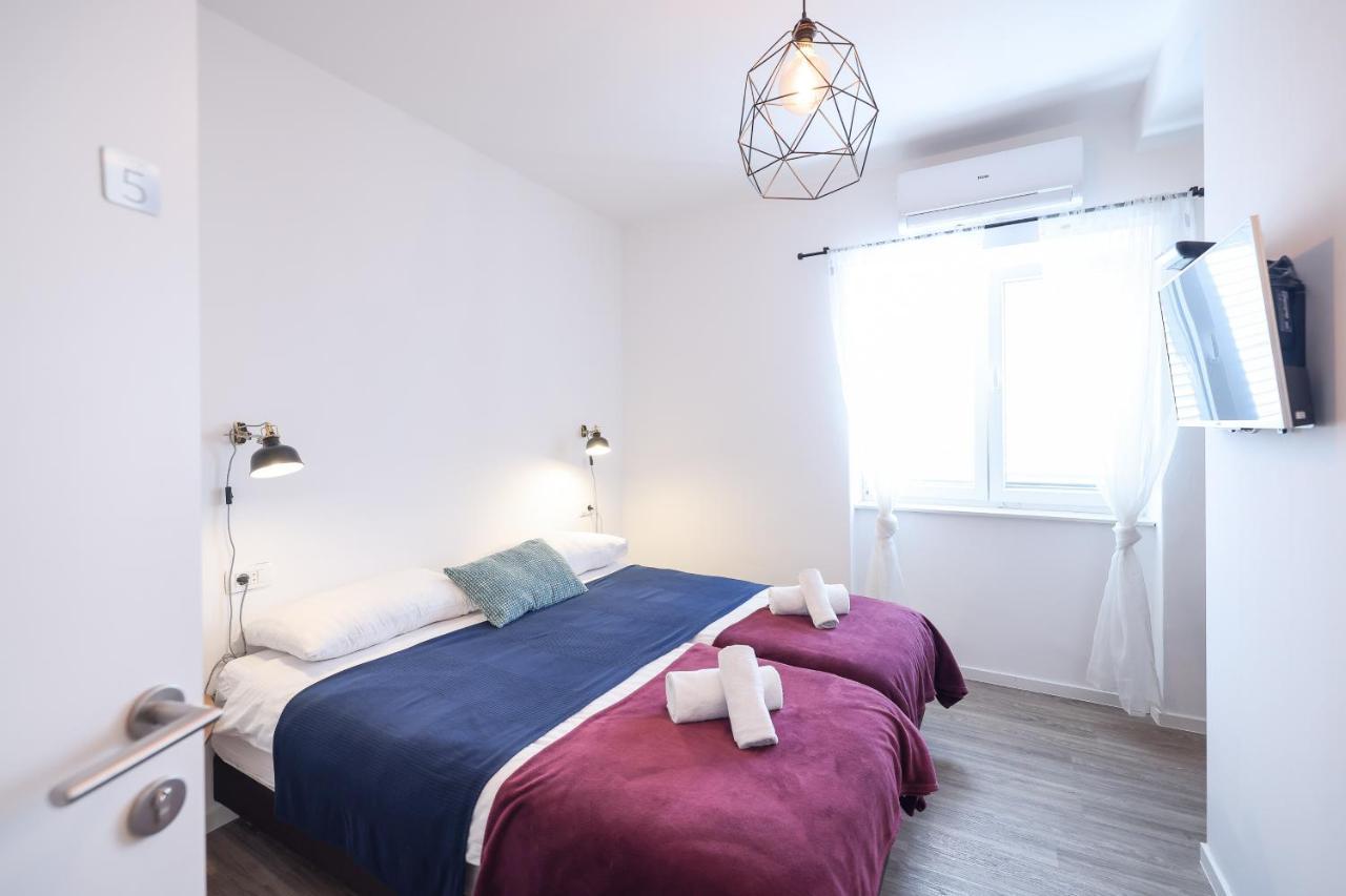 Rooms Lopwi - last minute hotel in Zadar