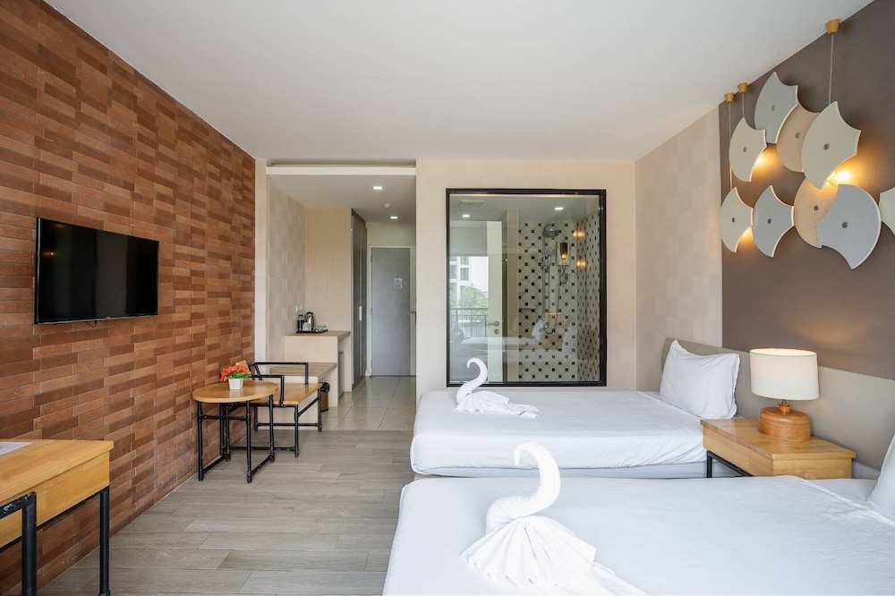 Villa Baron Hotel in Pak Kret, Thailand