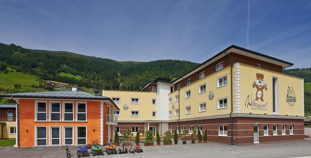 Hotel der Wolkensteinbär in Bramberg Am Wildkogel, Austria