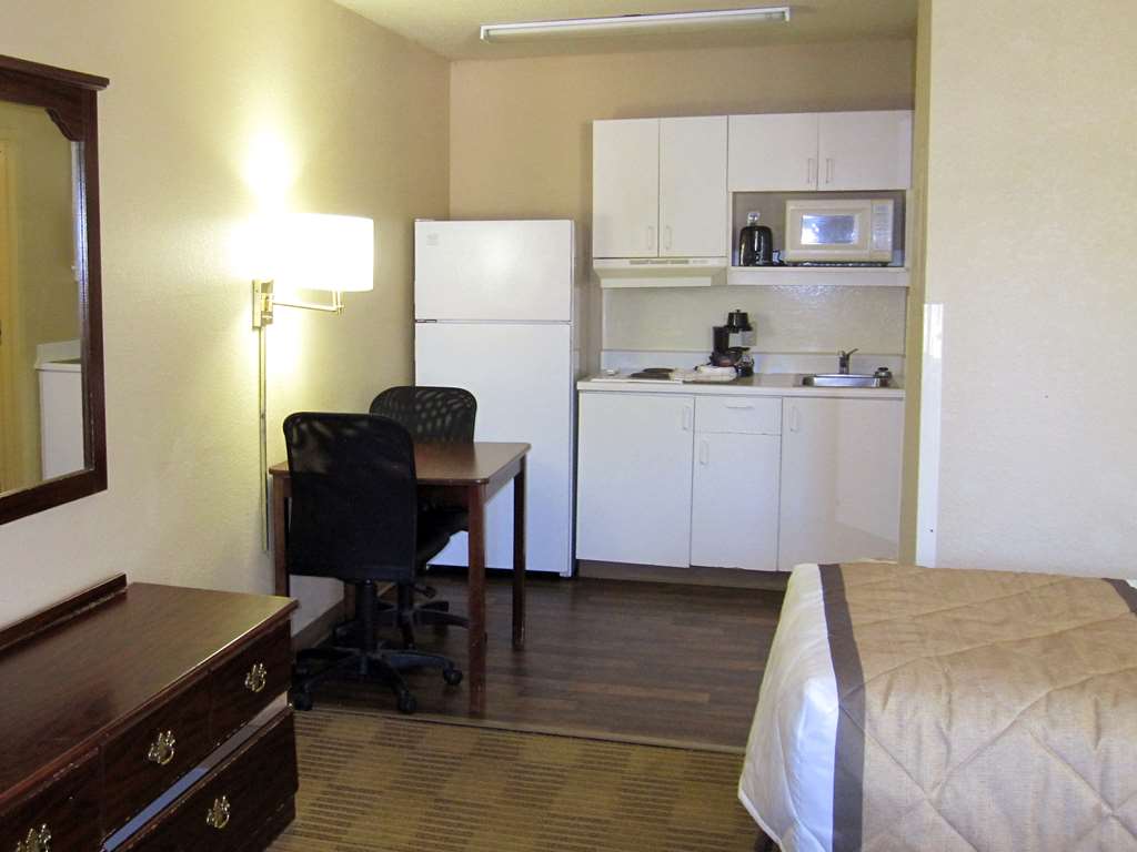 MainStay Suites Knoxville Cedar Bluff - photo 18
