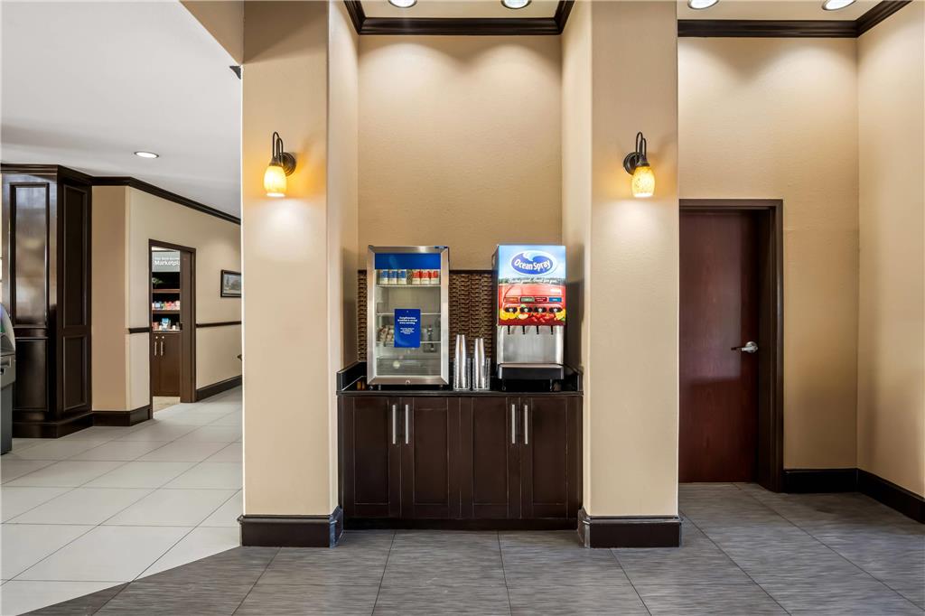 Comfort Suites Waxahachie Dallas - photo 38