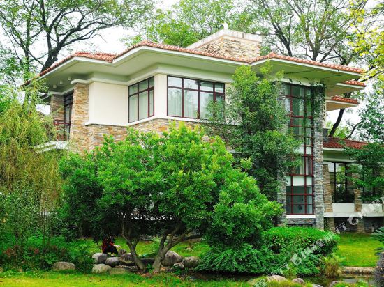 Jiulongwan Aiqindao Holiday Hotel in Wuyishan, People's Republic of China