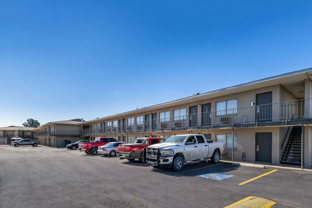 Rodeway Inn Midland South - photo 4