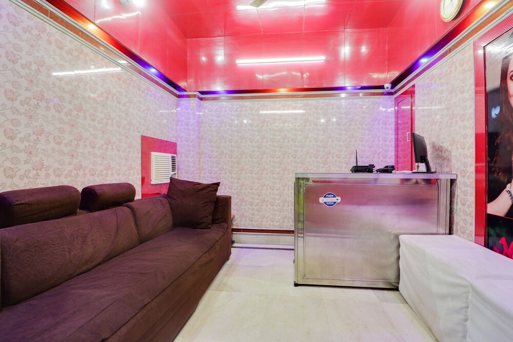 Spot On 45094 Hotel Madhu Complex — Jasidih — photo 2