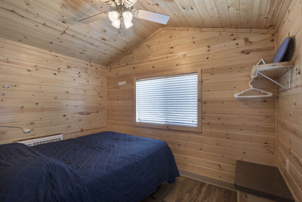 Palm Springs RV Resort - photo 7