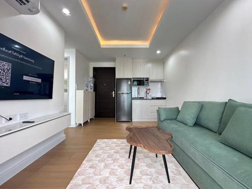 1BHK Apt High floor in Thonglor WiFi Pool Fitness — 4-Star Luxury Hotel in Bangkok, Thailand