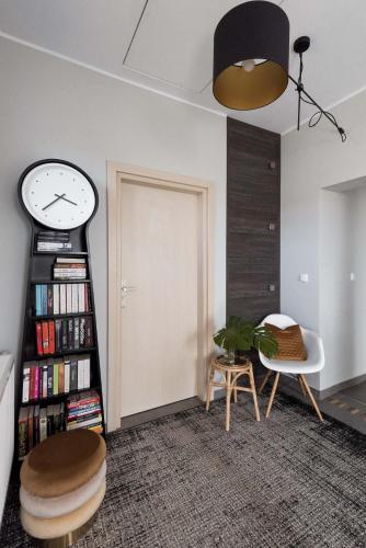 Willa Magnolia Apartamenty I Pokoje Sprzęt Do Poławiania Bursztynu Wodery Podbieraki Latarki Uv Pokój Zabaw Rowery Kawa Z Ekspresu — 4-Star Luxury Hotel in Krynica Morska, Poland