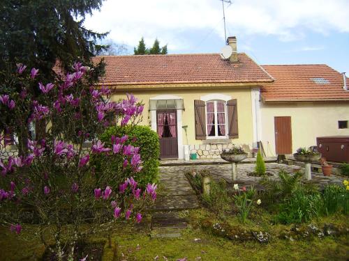 House With 3 Bedrooms in Gabarret With Wonderful Lake View Enclosed Garden and Wifi 100 km From the Beach — 4-Star Luxury Hotel in Gabarret, France