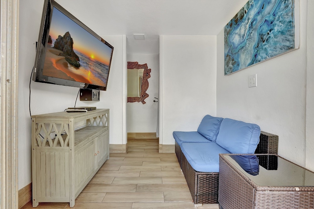 Ocean Manor Beach Hotel - photo 115