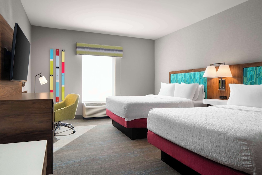 Hampton Inn Chicopee Springfield - photo 10