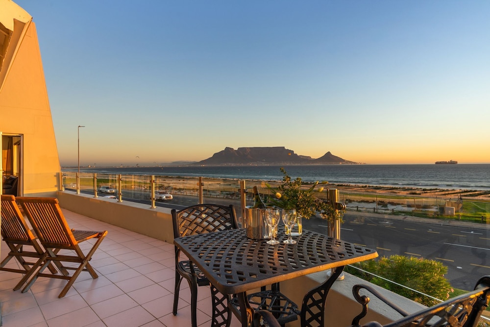 Sea Spray C101 — 4-Star Luxury Hotel in Cape Town, South Africa