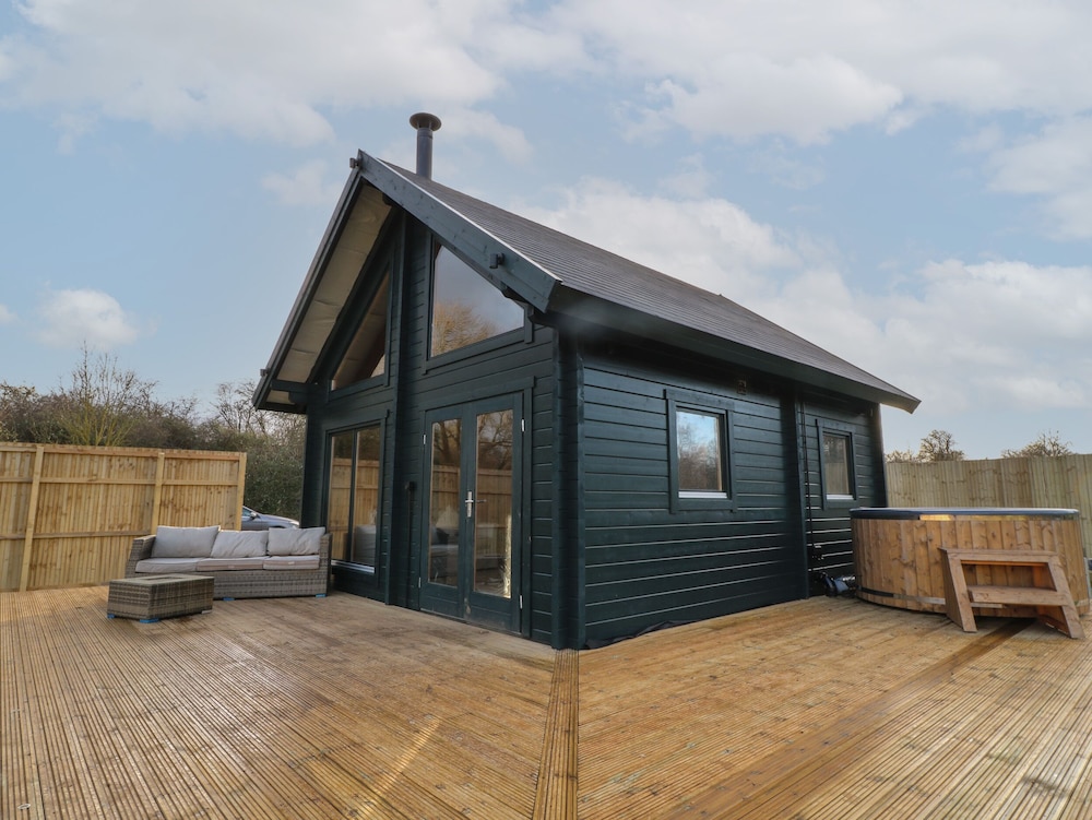 Squirrel's Nest - carbon neutral hotel in Oakham