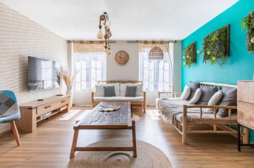 Le Nature a Kaysersberg 1 Place de Parking in Kaysersberg, France