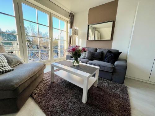 Haus Parkblick Timmendorfer Strand Haus Parkblick Appartement 11 — 4-Star Luxury Hotel in Timmendorfer Strand, Germany
