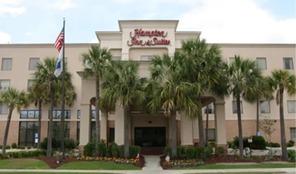 Hampton Inn & Suites Valdosta Conference Center - photo 71