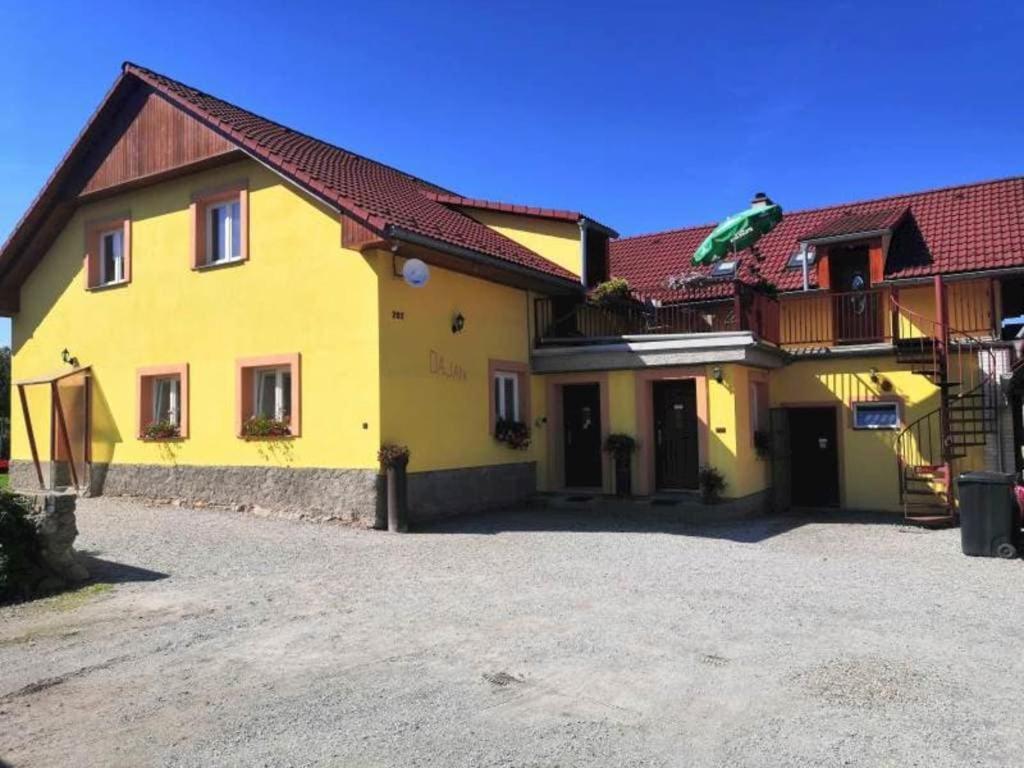 Penzion Dajan — hotel in Strmilov