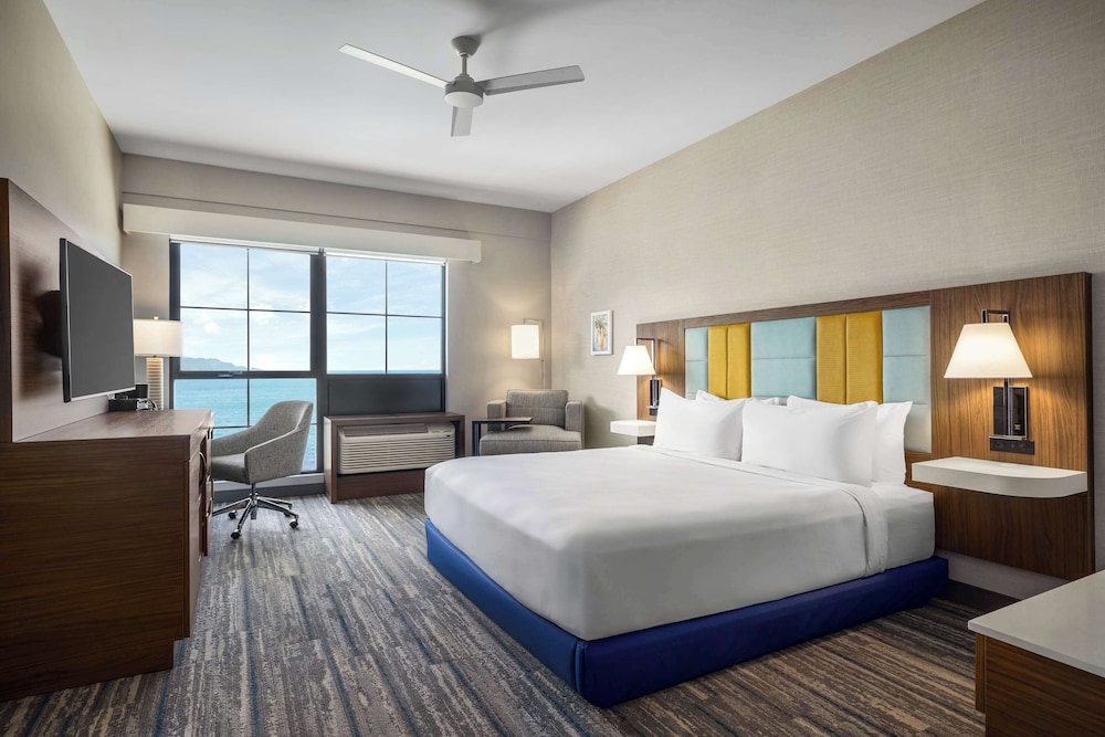 Hampton Inn & Suites by Hilton Maui North Shore - photo 21