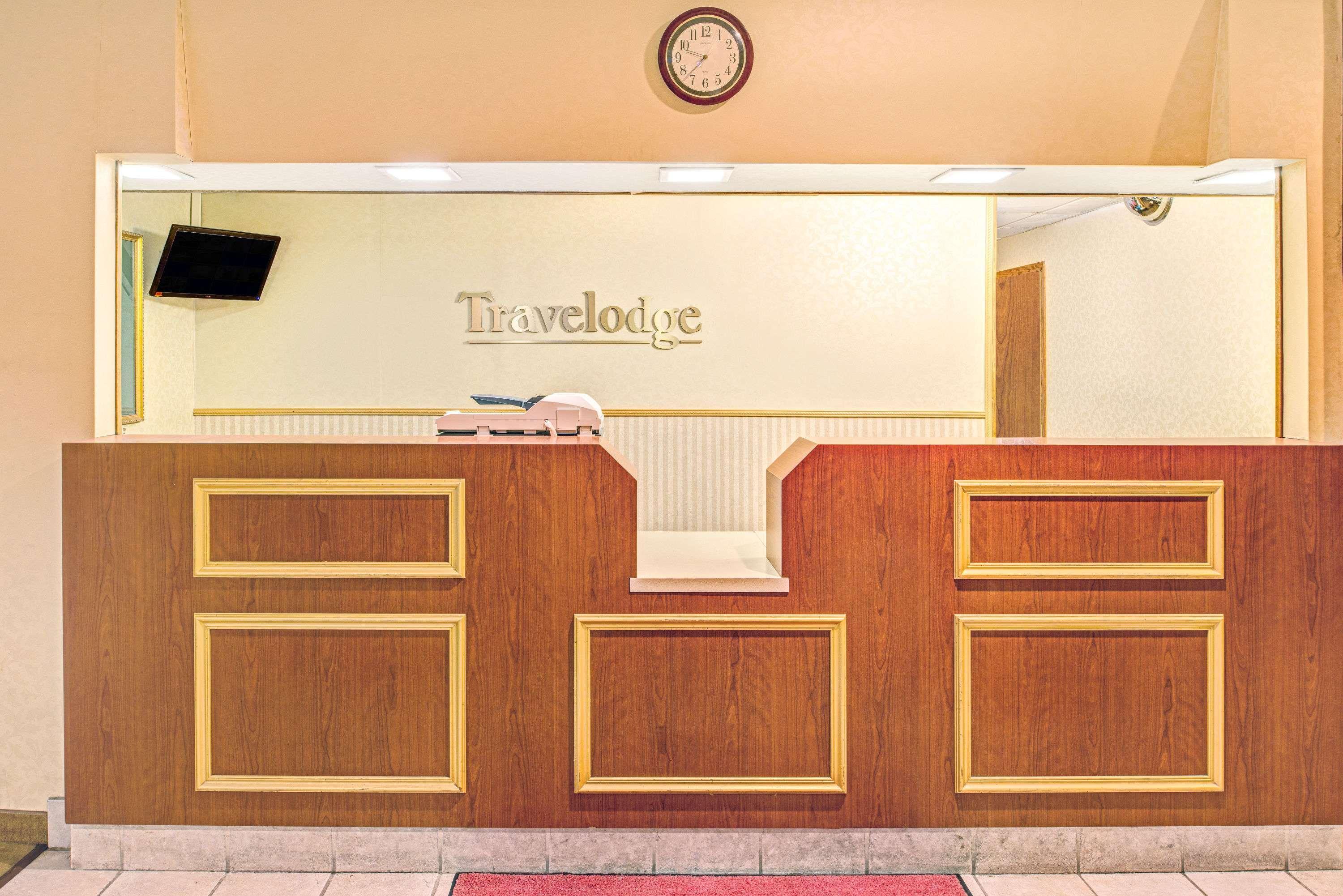 Travelodge by Wyndham Lincoln Airport I 80 - photo 14