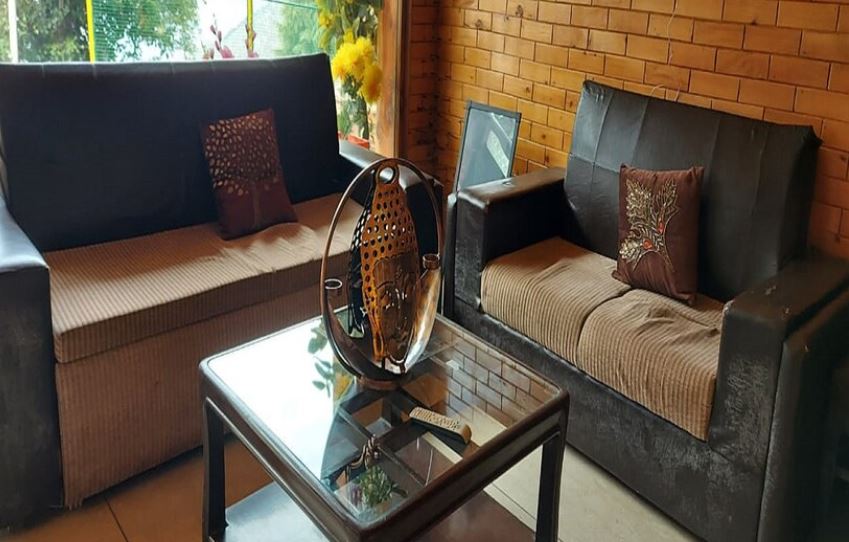 Hotel Kayanat in Dalhousie, India