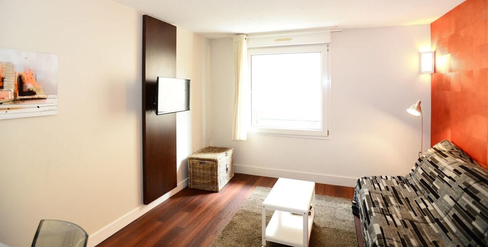AppartAmbiance Blanc — 5-Star Luxury Hotel in Lyon, France