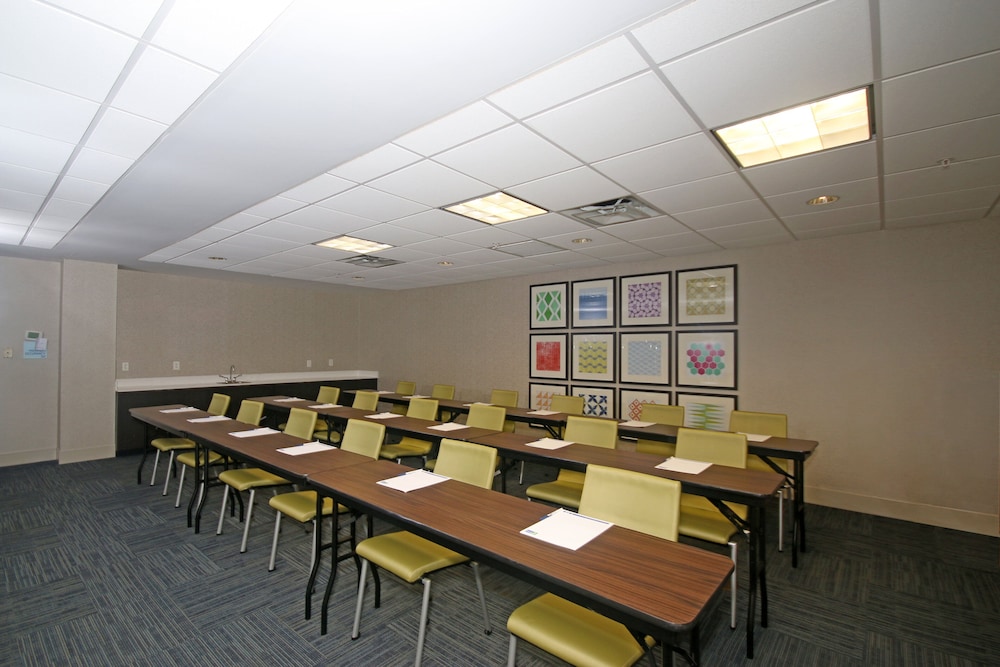 Holiday Inn Express Troutville by IHG - photo 27