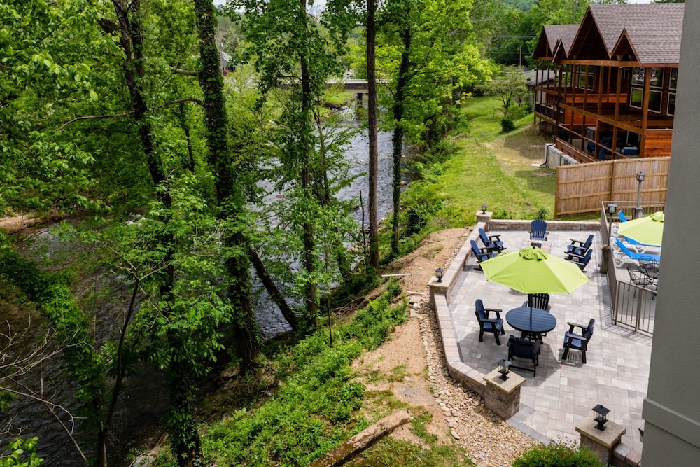 Twin Mountain Inn & Suites - photo 100
