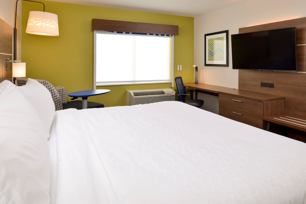 Holiday Inn Express & Suites Ottumwa by IHG - photo 11