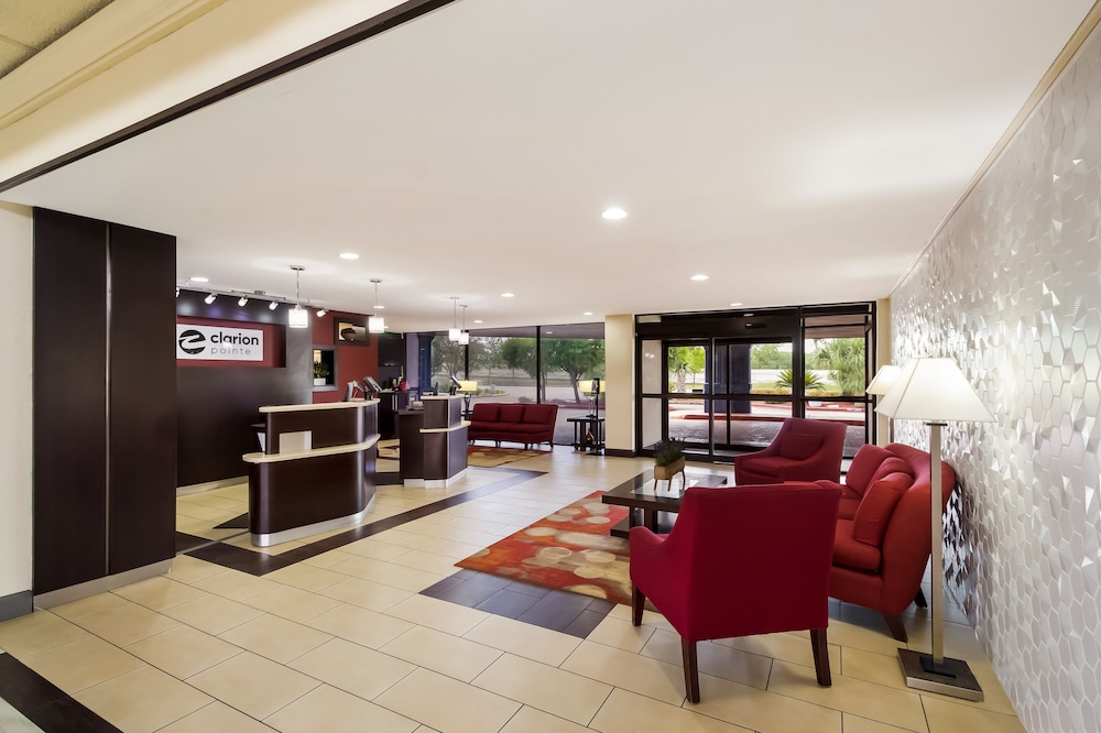 Clarion Pointe Lake Jackson Clute - photo 23